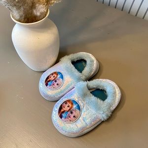 Frozen Anna and Elsa Slippers
